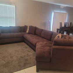 Oversized Sectional With Cuddler