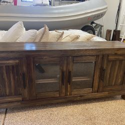 Wood Living Room TV Stand (NEED GONE)