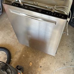 Like New Frigidaire Gallery Dishwasher Stainless Steel
