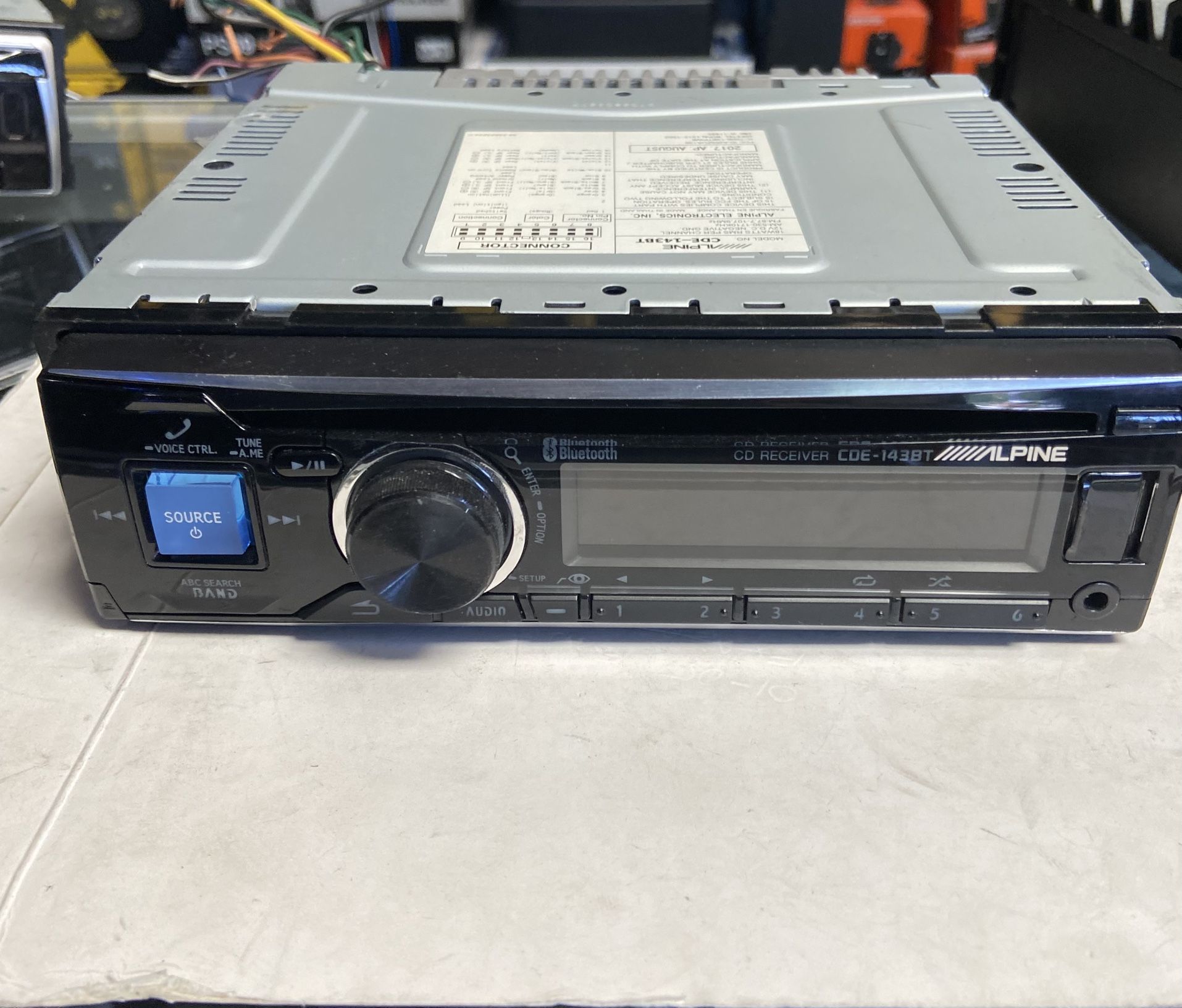 Alpine CDE-143BT Bluetooth, CD Receiver