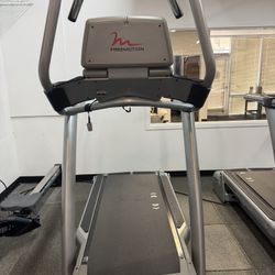 Freemotion Reflex Treadmill – Commercial Grade