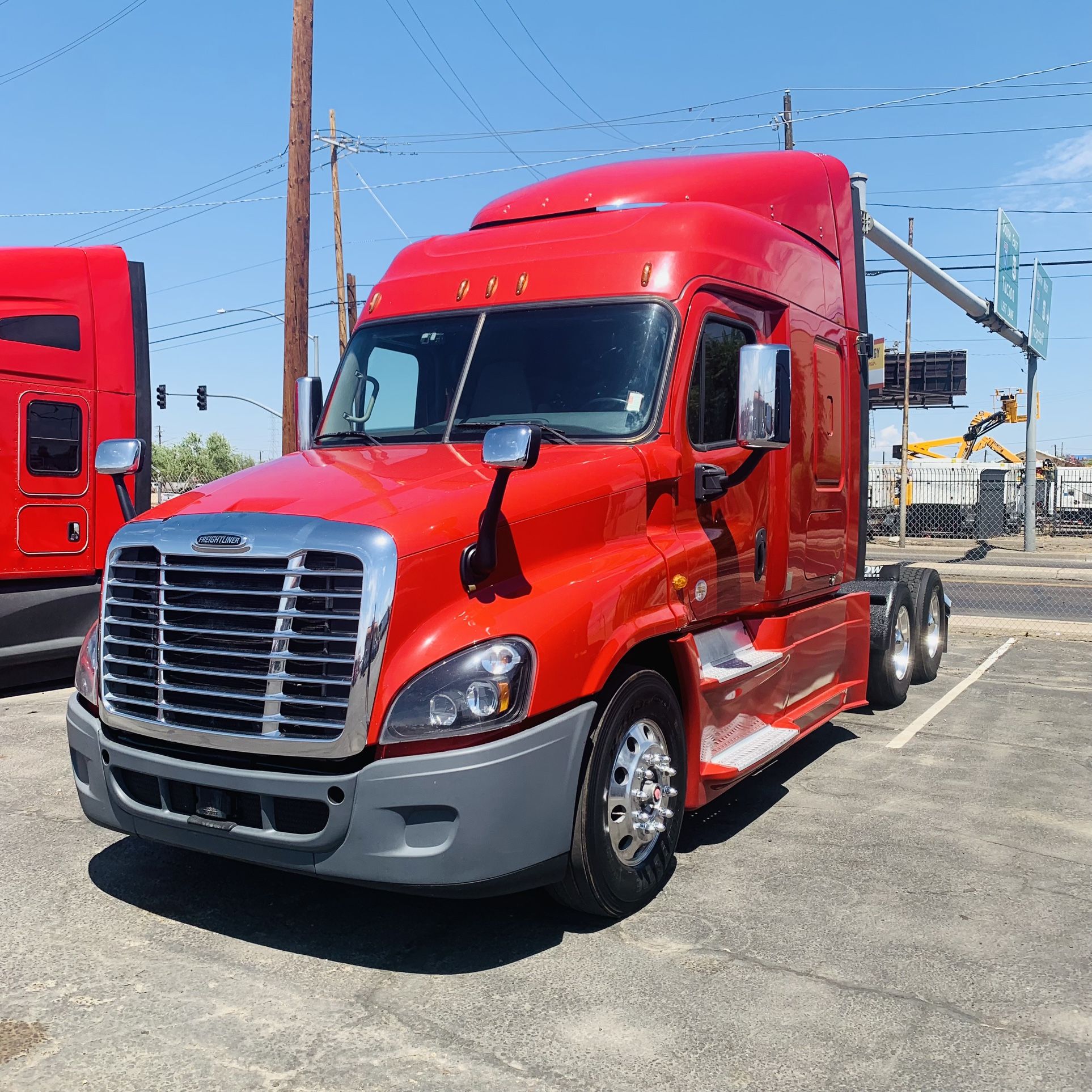 2018 Freightliner Cascadia Sleeper Truck - EPU & Front Air Bag Suspension