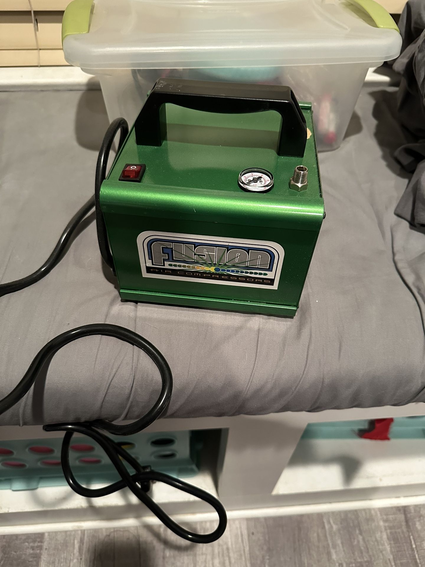Complete Airbrush Kit With Accessories