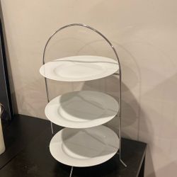 Chrome  Metal 3 Tier Serving Tray With  10.5” Plates  In Perfect Condition 