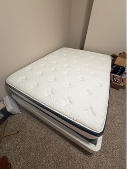 Queen Mattress and Boxspring
