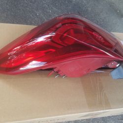 2020 Hyundai Genesis Right Tail Light
