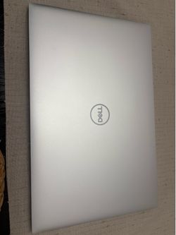 Dell  laptop xps  I7