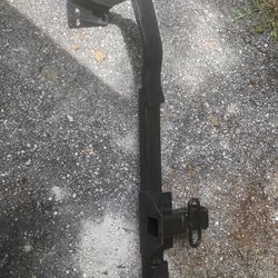 Trailer Hitch with Harness 