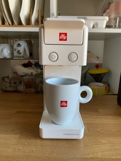 Illy espresso machine