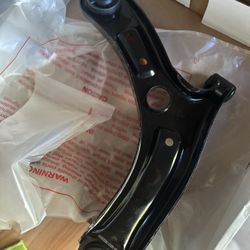 Horquilla Inferior Delantera Honda Pilot 16-22 / Ridgeline 17-19 / MDX - $50 