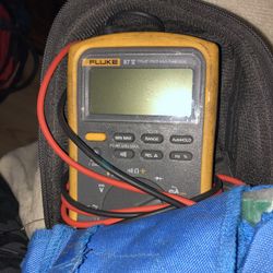 Fluke Multi Meters 87v And 15b