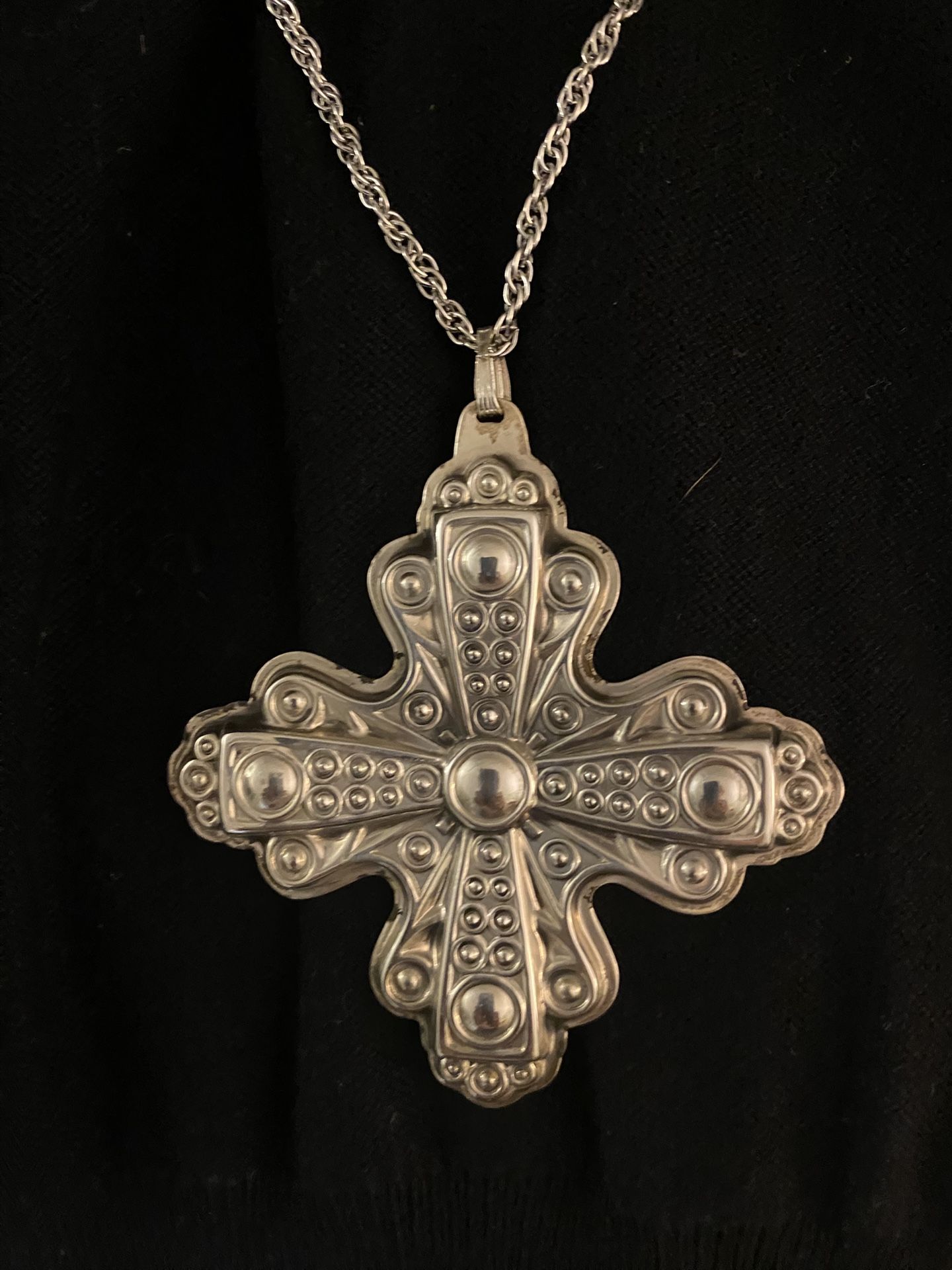 Reed And Barton Silver Cross And Chain