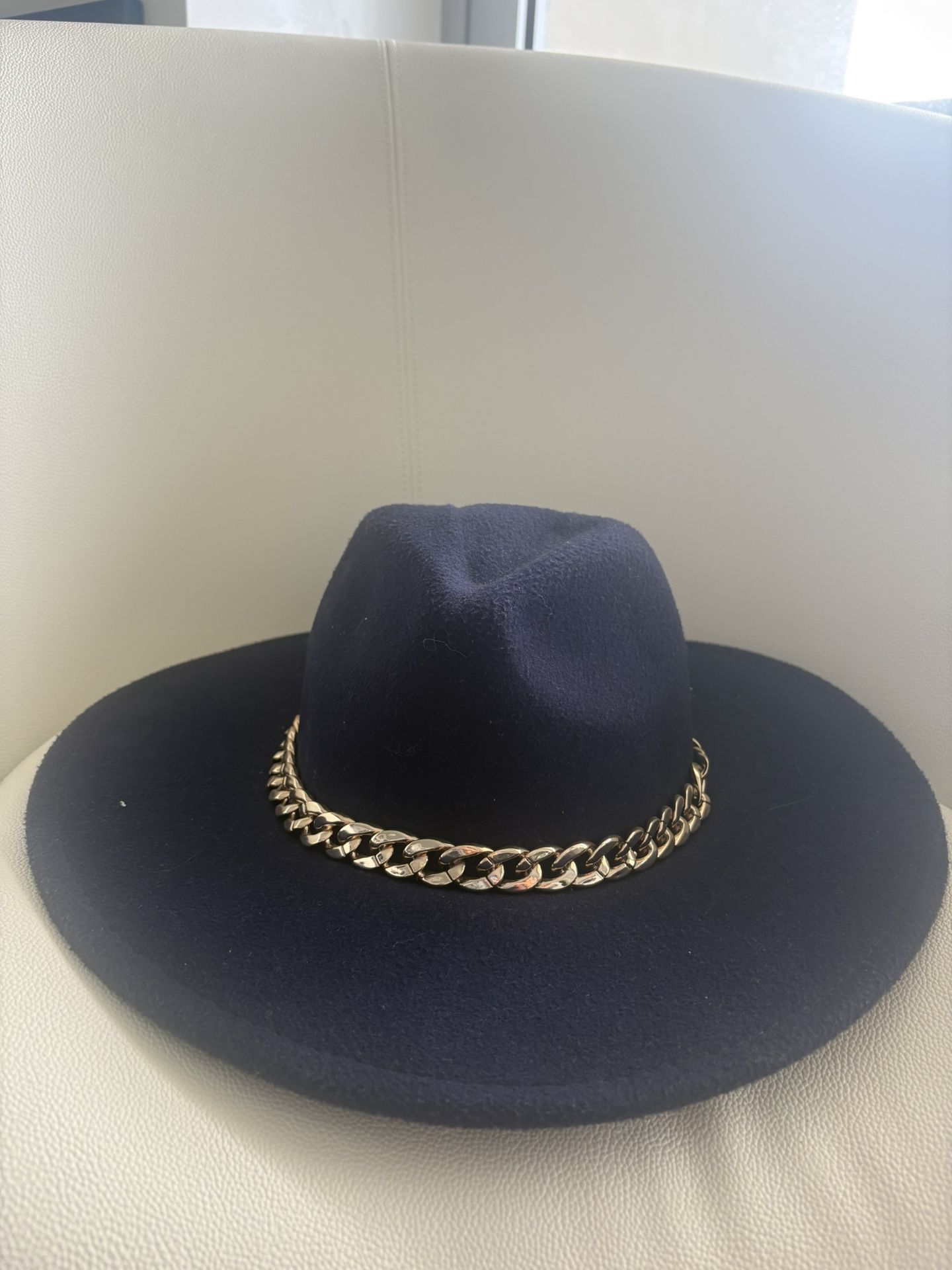 Blue hat With Chain
