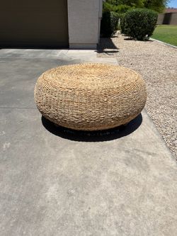 Handwoven seagrass rattan round ottoman