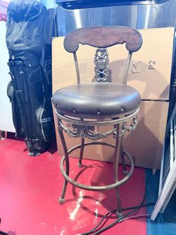 Vintage Swivel Bar Stool