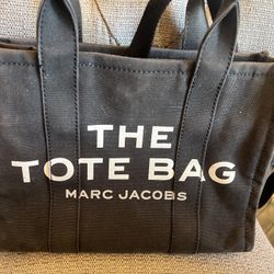 Marc Jacob’s The Tote Bag 