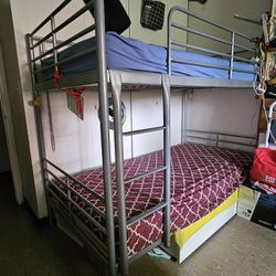 Bunk Bed FREE! Pick Up Today Only. 
