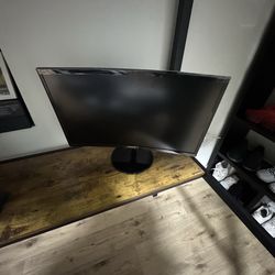 Curved Samsung Monitor