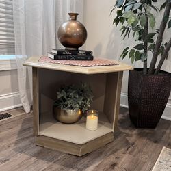 Pottery Barn Inspired Vintage 1960’s Octagon Side End Table/cat Or Small Dog Bed
