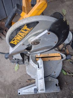 DEWALT DW705 12" Compound Miter Saw