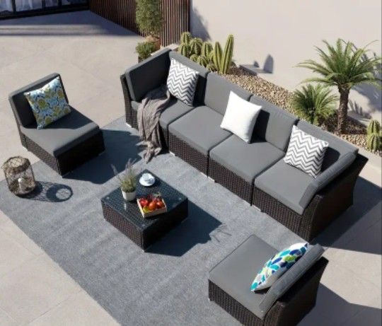 New 7pc Patio Furniture Set.