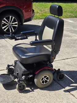 Merits P 327 Vision Super Heavy-Duty Bariatric Power Chair
