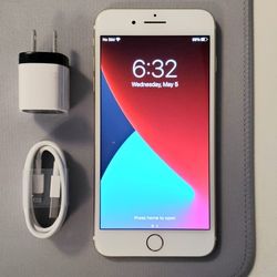 iPhone 7 Plus - UNLOCKED - Like NEW