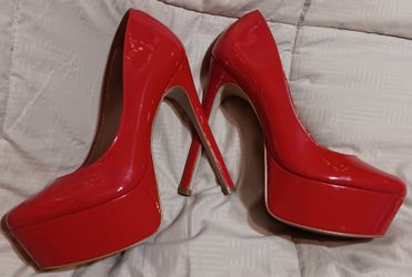 Steve Madden 'Deserve' Red Patent Leather Platform Pumps - Size 6.5