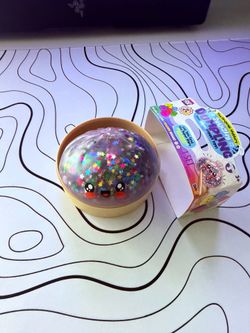 RARE CHASE Crazy Fun RMS Party Confetti Squishy Bun