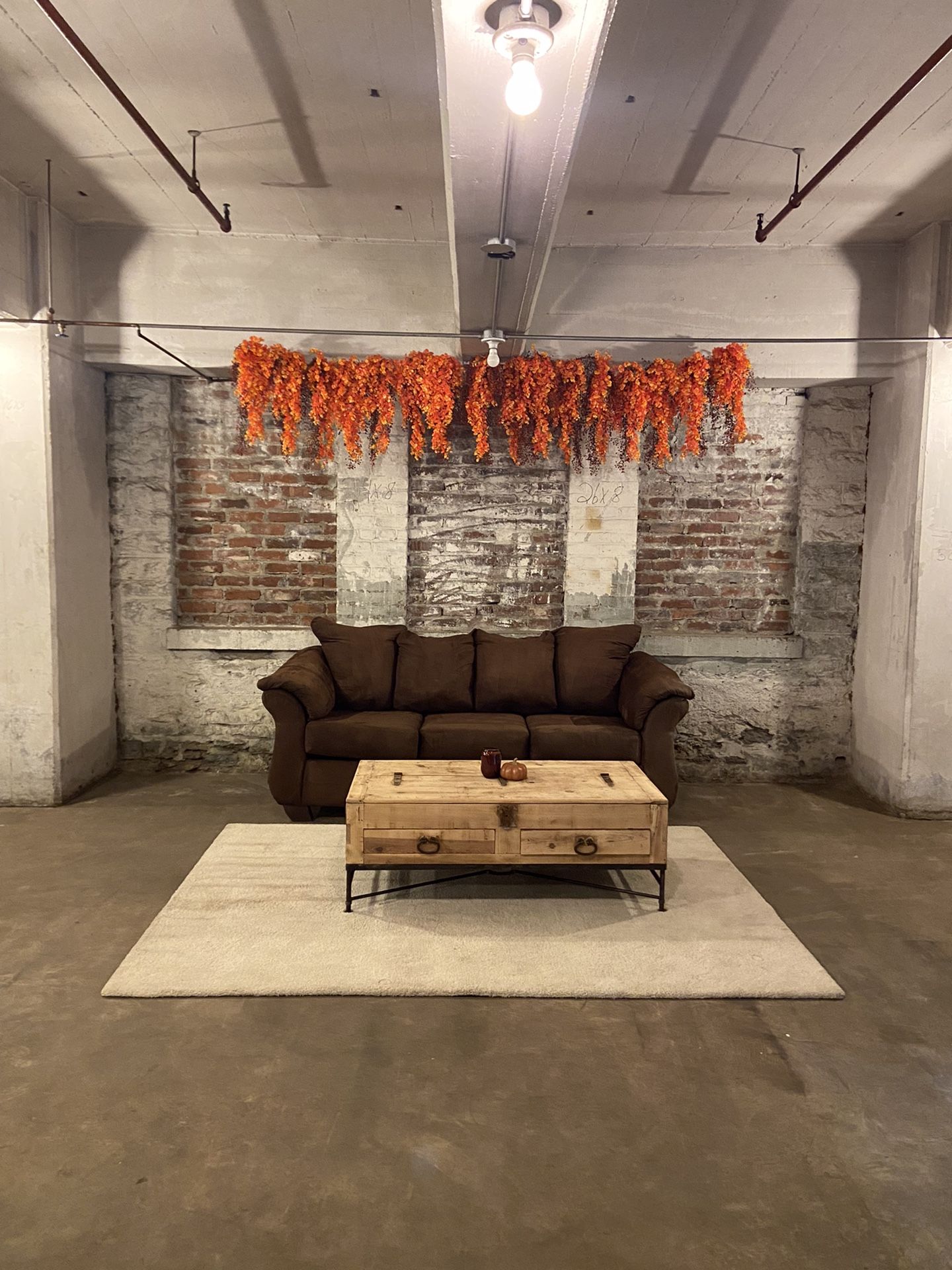 Brown Sleeper Sofa Couch (Delivery Available!)