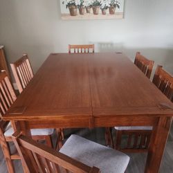 Dinning Table 