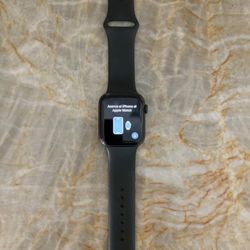 Apple Watch Series 5 – 44mm, Space Gray, GPS (Comes in Box and Charger)
