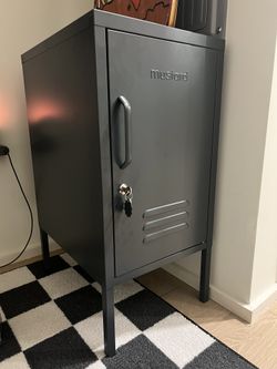 Mustard Made Shorty Locker