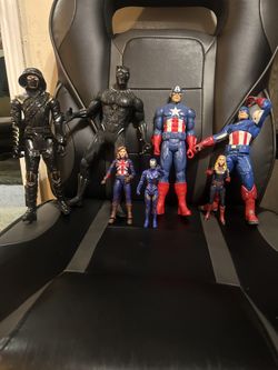 Action Figures 