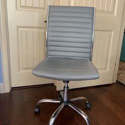 Office Chair $15 Each Or $25 Both Moving Sell