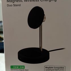 iottie Velox Magnetic Wireless Charging Duo Stand 