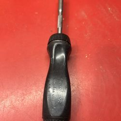 Snap On Tools   Ratcheting Screw Driver 