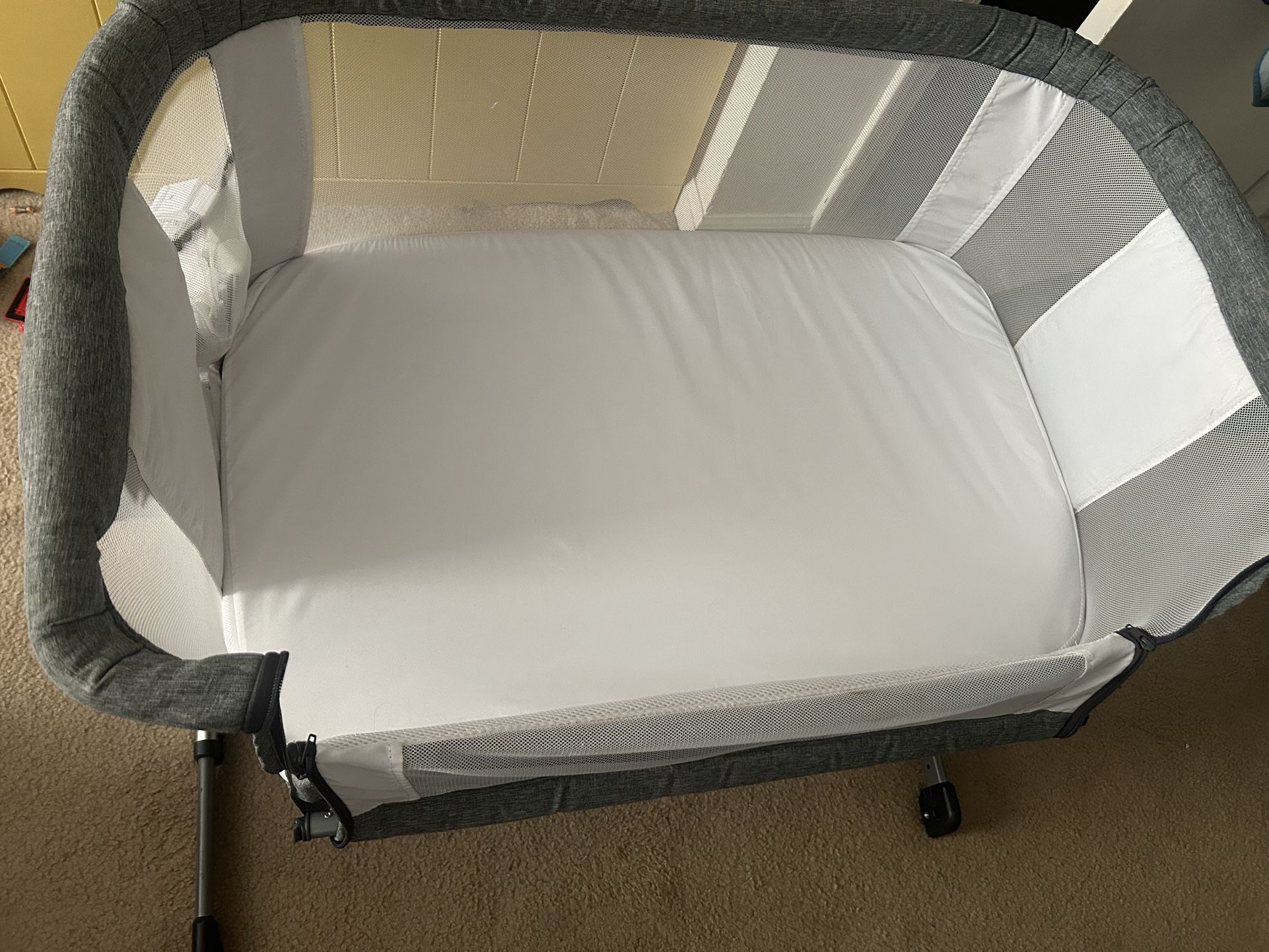 Bassinet Baby delight Brand 