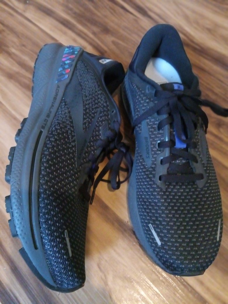 Brooks Adrenaline Gts 22. Sz 9