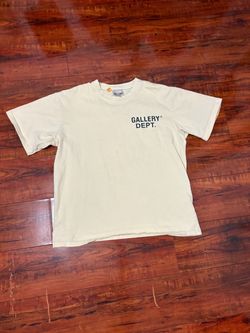 Gallery dept yellow with orange letters shirt size S