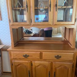 Selling Beautiful Wooden Hutch Cabinet For China Sets
