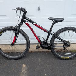 Specialized Hotrock 24 Inch Bike