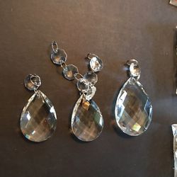 A lot of 49 pieces teardrop acrylic crystal chandelier pendants