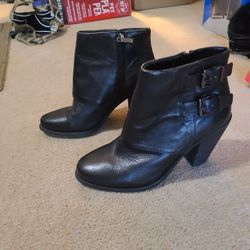 New Size 8.5 Jessica Simpson Boots