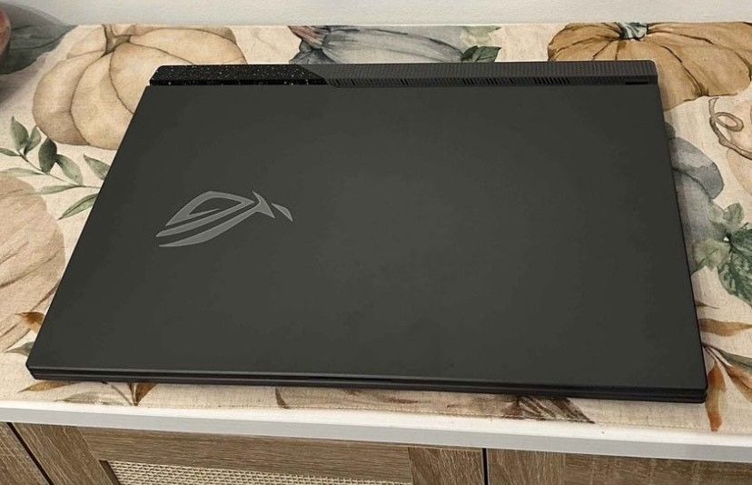 Pristine Condition Asus ROG Strix 17 for Sale in Bonner Springs, KS