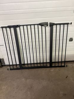 Munchkin Baby Gate