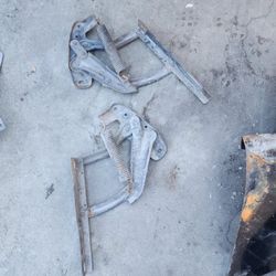 Chevelle Hood Hinges 