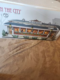 Christmas  in the city  American diner