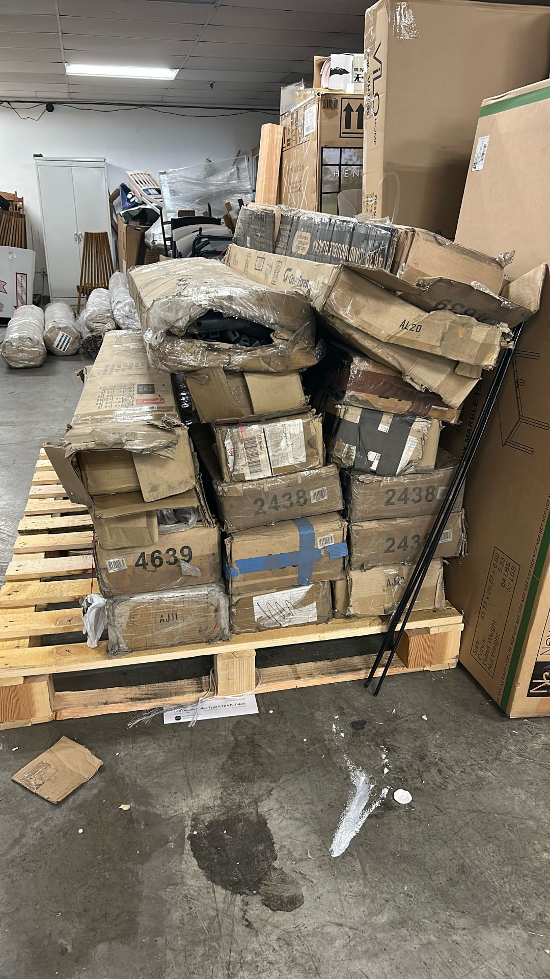 One Pallet Of Full Size Metal Platform Beds (15-17 PCs)
