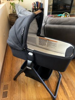 NUNA Mixx Series -  Bassinet + Stand